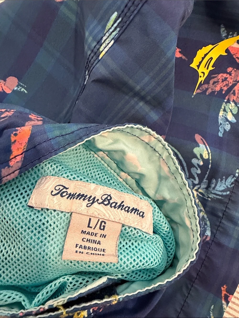 Tommy Bahama Swim Trunks size Large VGC
